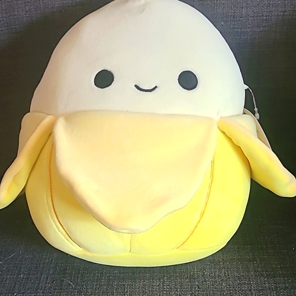 Junie banana Squishmallow